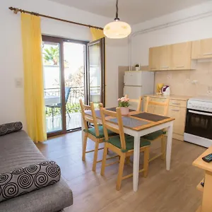 https://pore-accommodation.in-istria.net